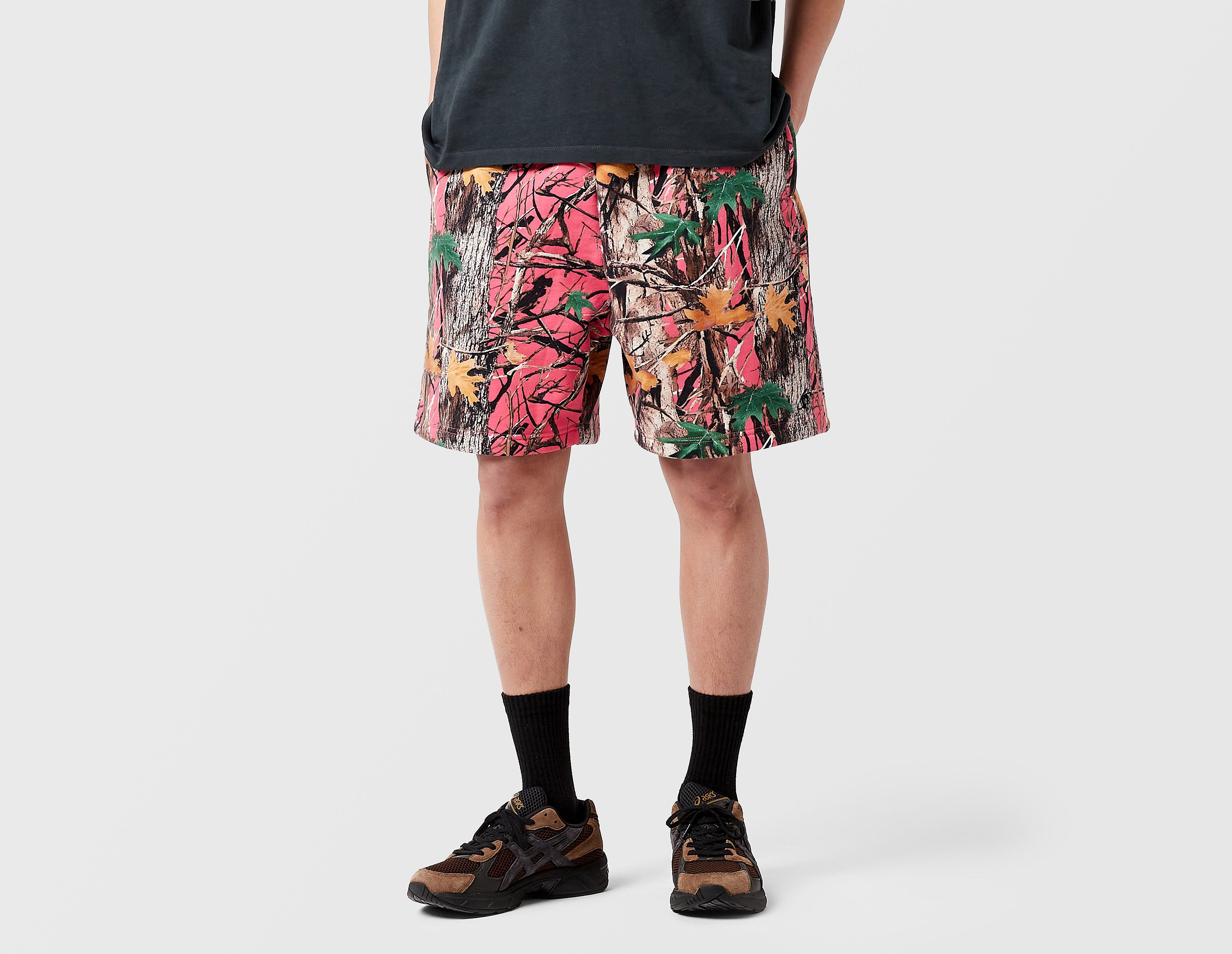 Home Grown Brutal Tree Camo Shorts, rosa