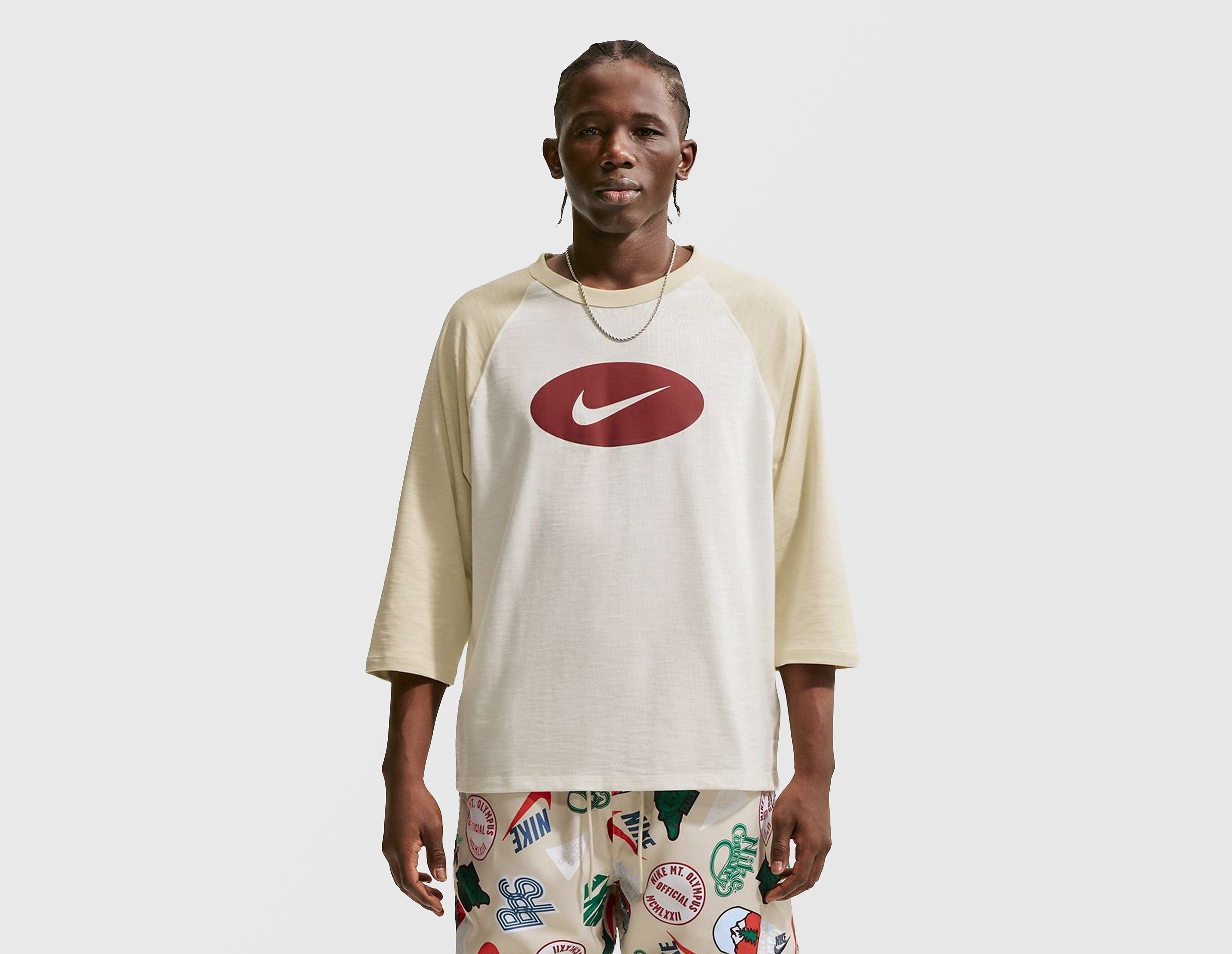 Nike Three Quarter Sleeve Raglan Top, beige