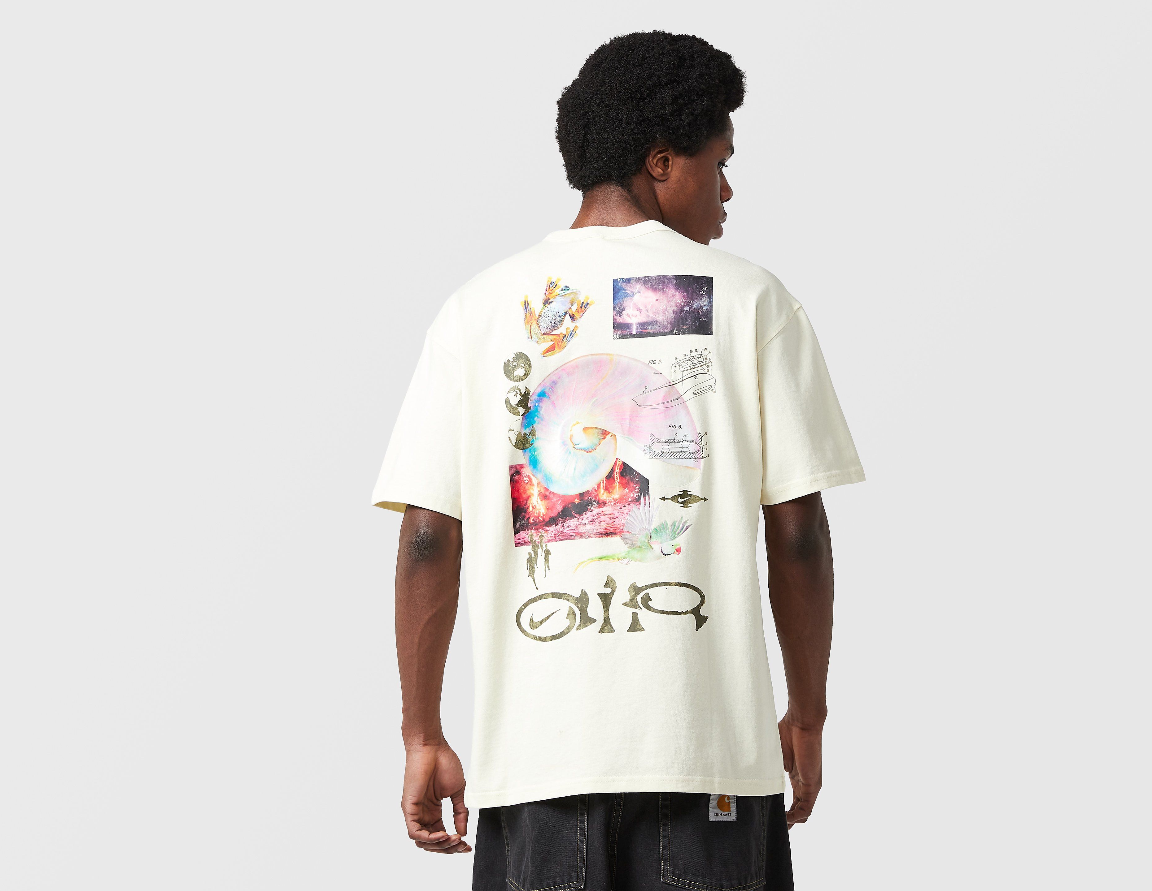 Nike Premium Essentials Earth Day T-Shirt, beige