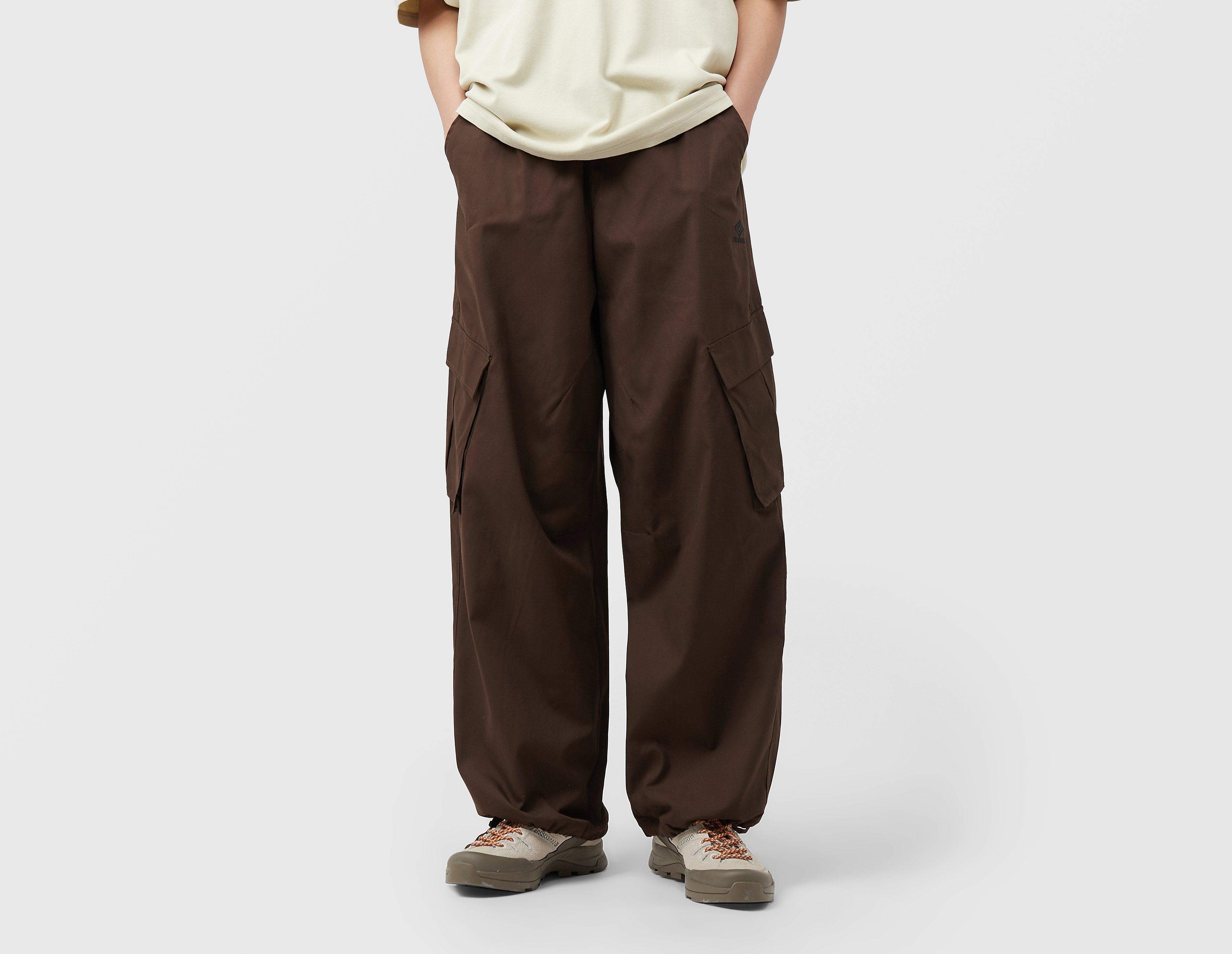 Umbro Sports Cargo Pants, bruin