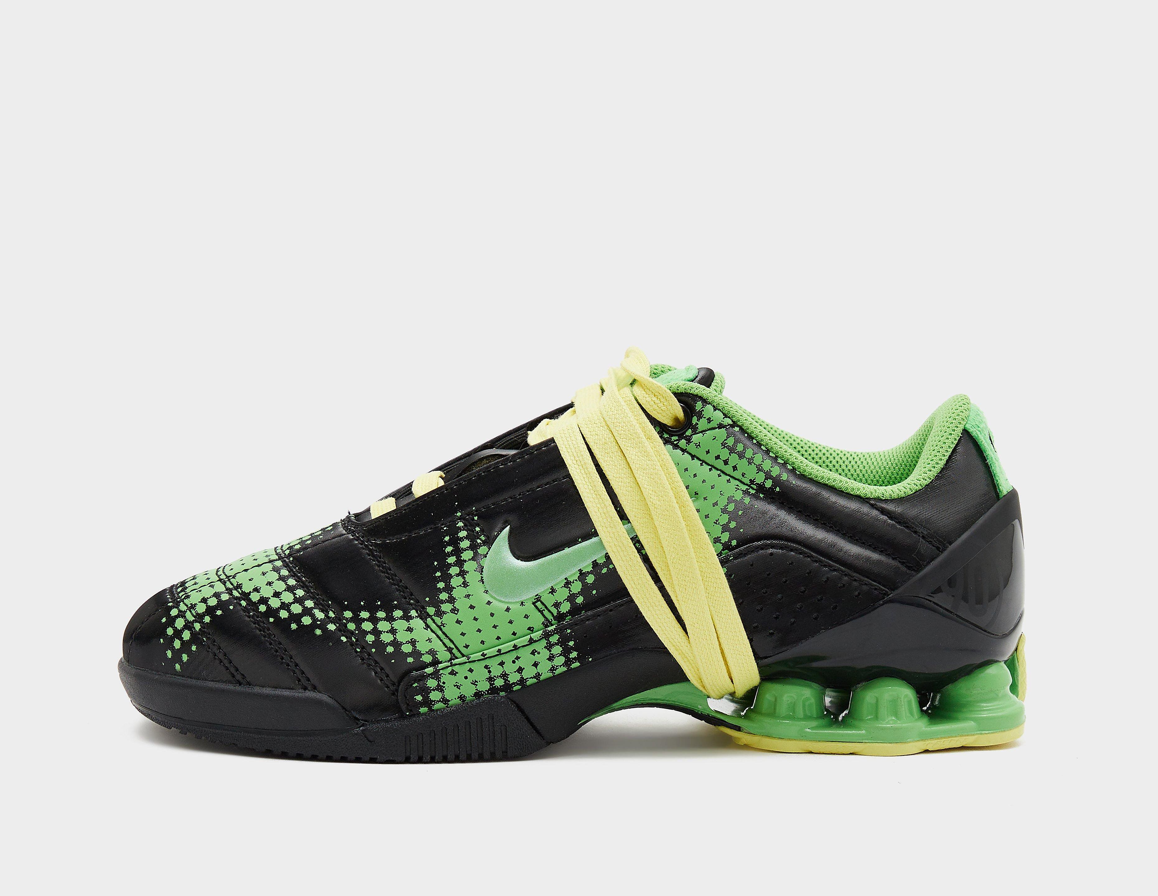 Nike Total90 Shox Magia Femme, vert, vue de côté
