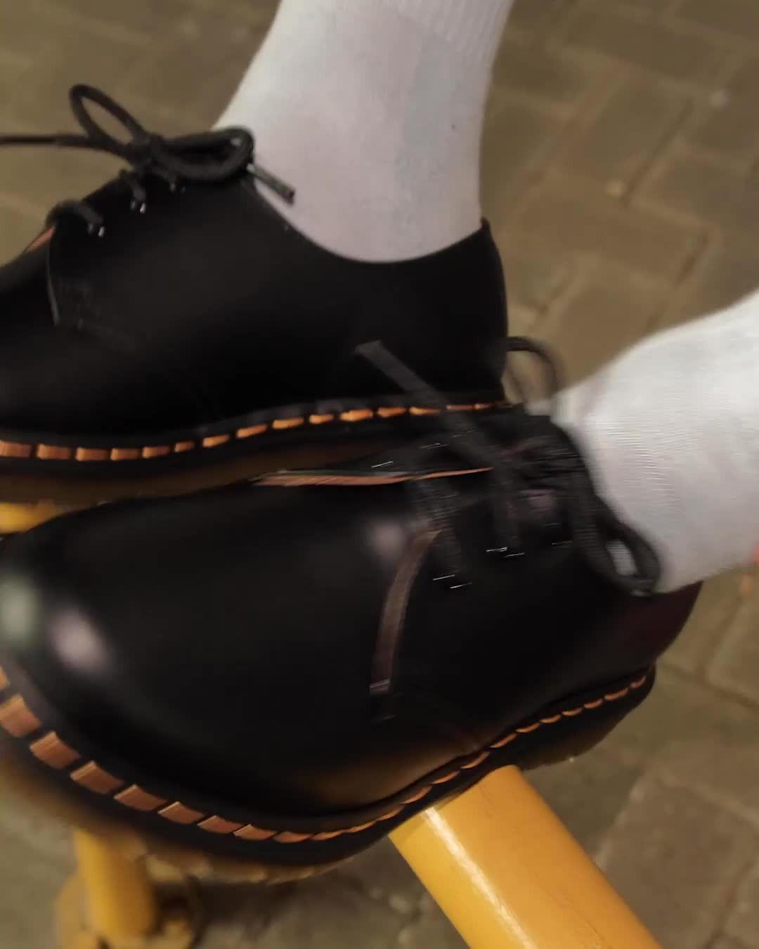 1461 Smooth Leather Oxford Shoes in Black Dr. Martens