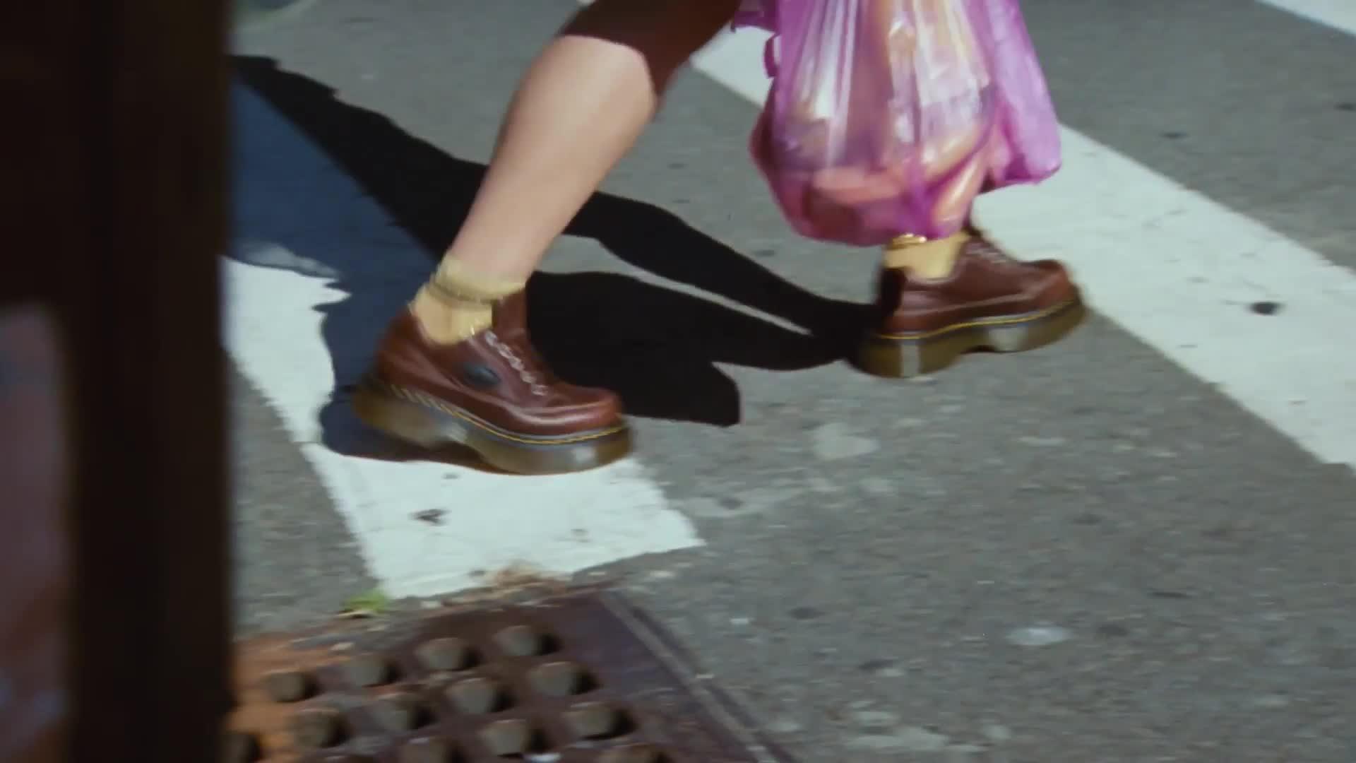 Dr.Martens Buzz 5アイシューズ 厚底 グリズリーレザー ブラウン Buzz 5-eye Grizzly leather shoes in Dark Brown | Dr. Martens