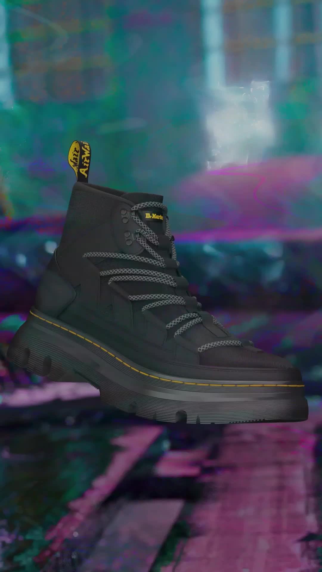 Jarrick II Laced Leather Platform Boots in Black | Dr. Martens