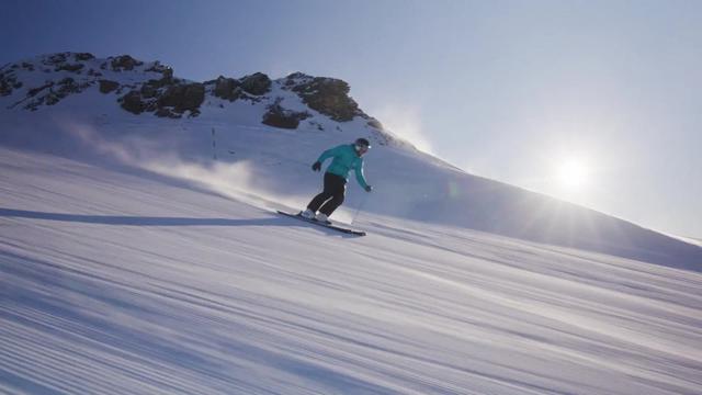 Head Race Ski