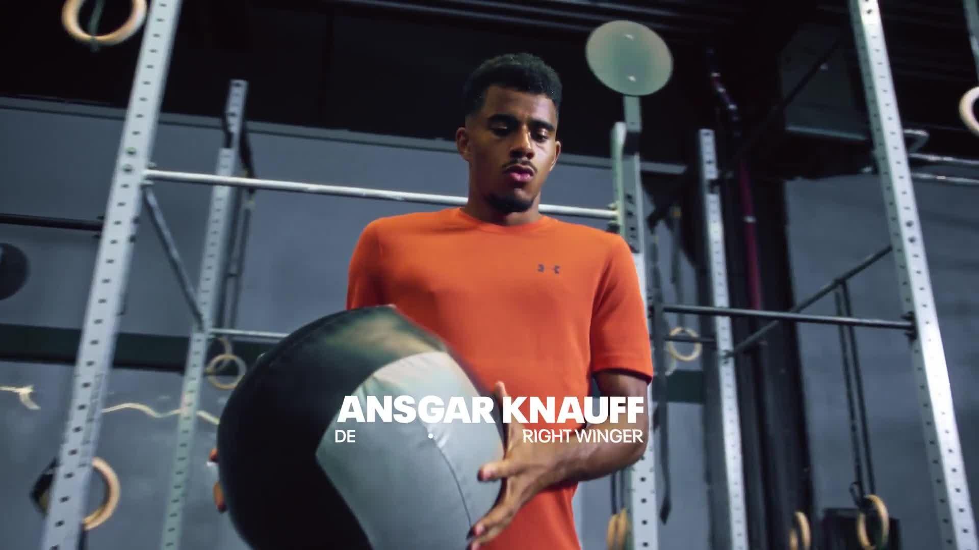 Under Armour Flagship Kollektion jetzt bei INTERSPORT kaufen