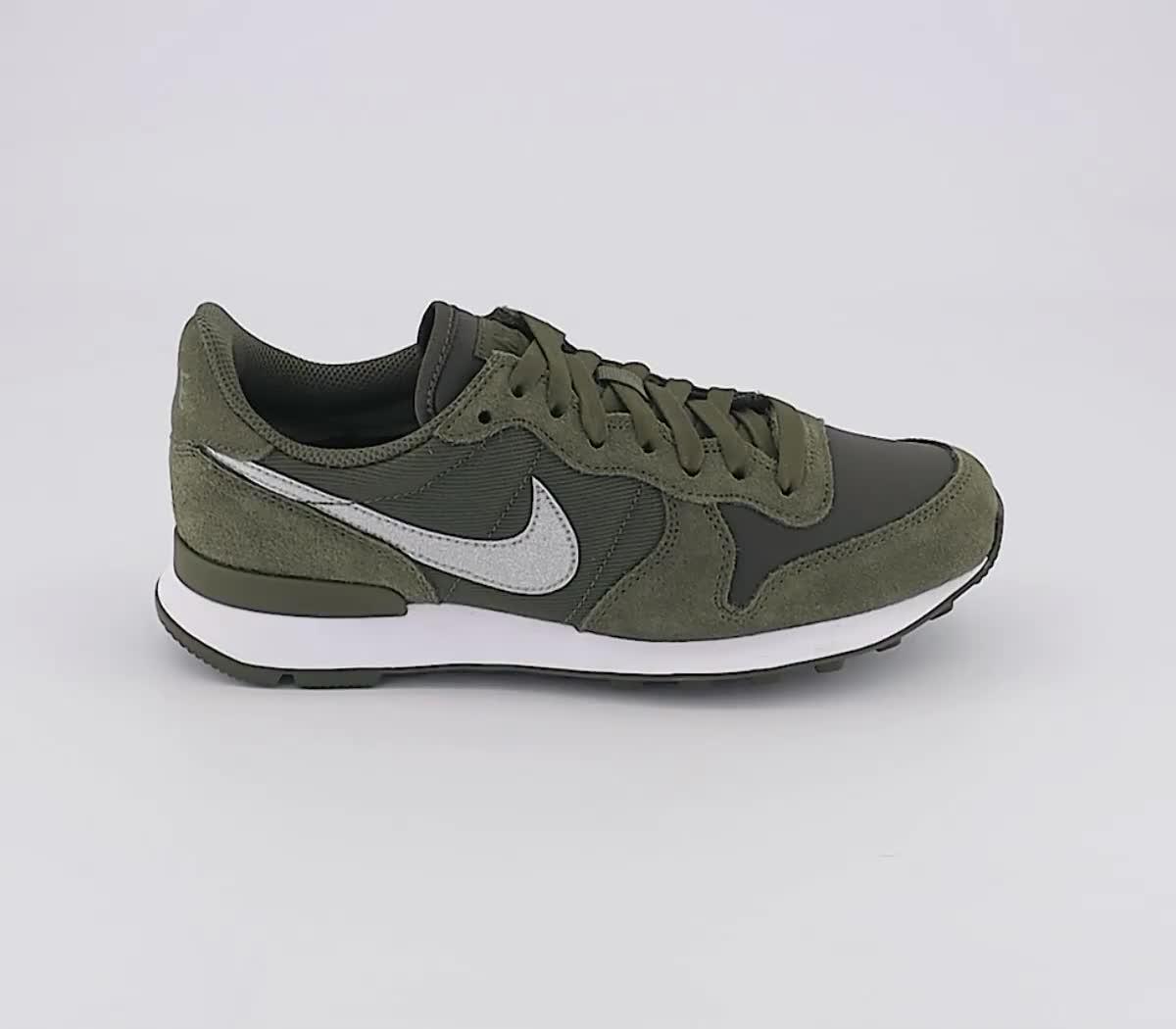 Nike internationalist hotsell women khaki