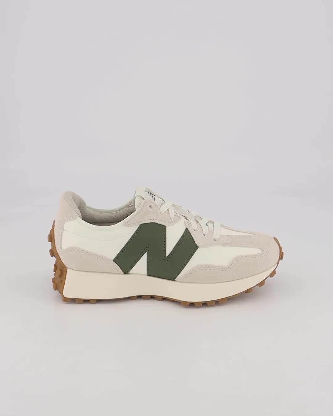 New Balance 327 Trainers Moonbeam Seasalt Oak Leaf Green Women s Trainers