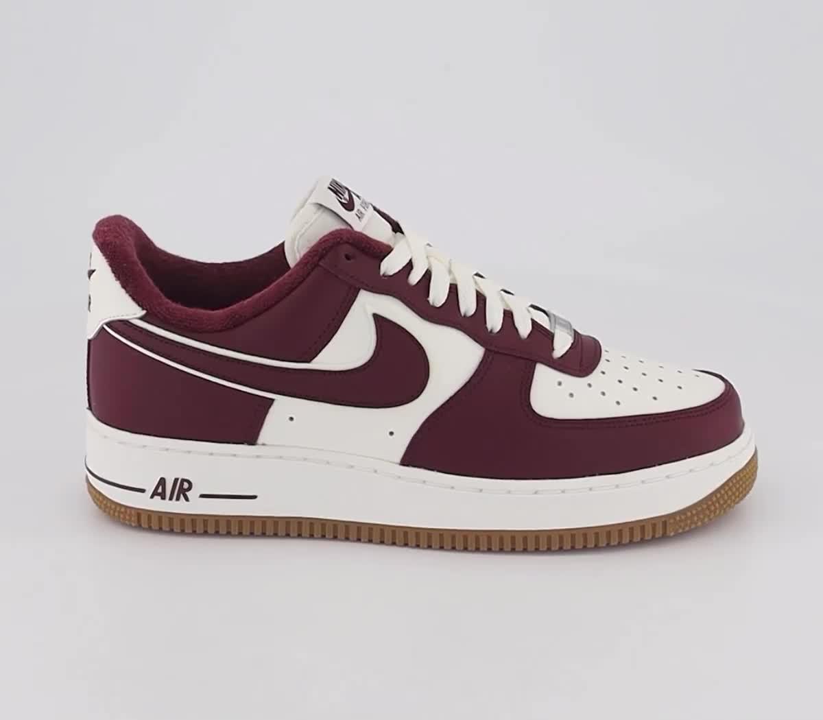 NIKE AIR FORCE 1 '07 LV8 SAIL/NIGHT MAROON/GUM MED BROWN