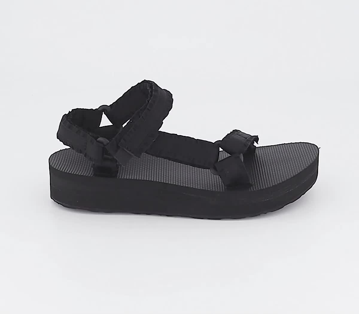 Teva midform universal hot sale chunky sandals in black