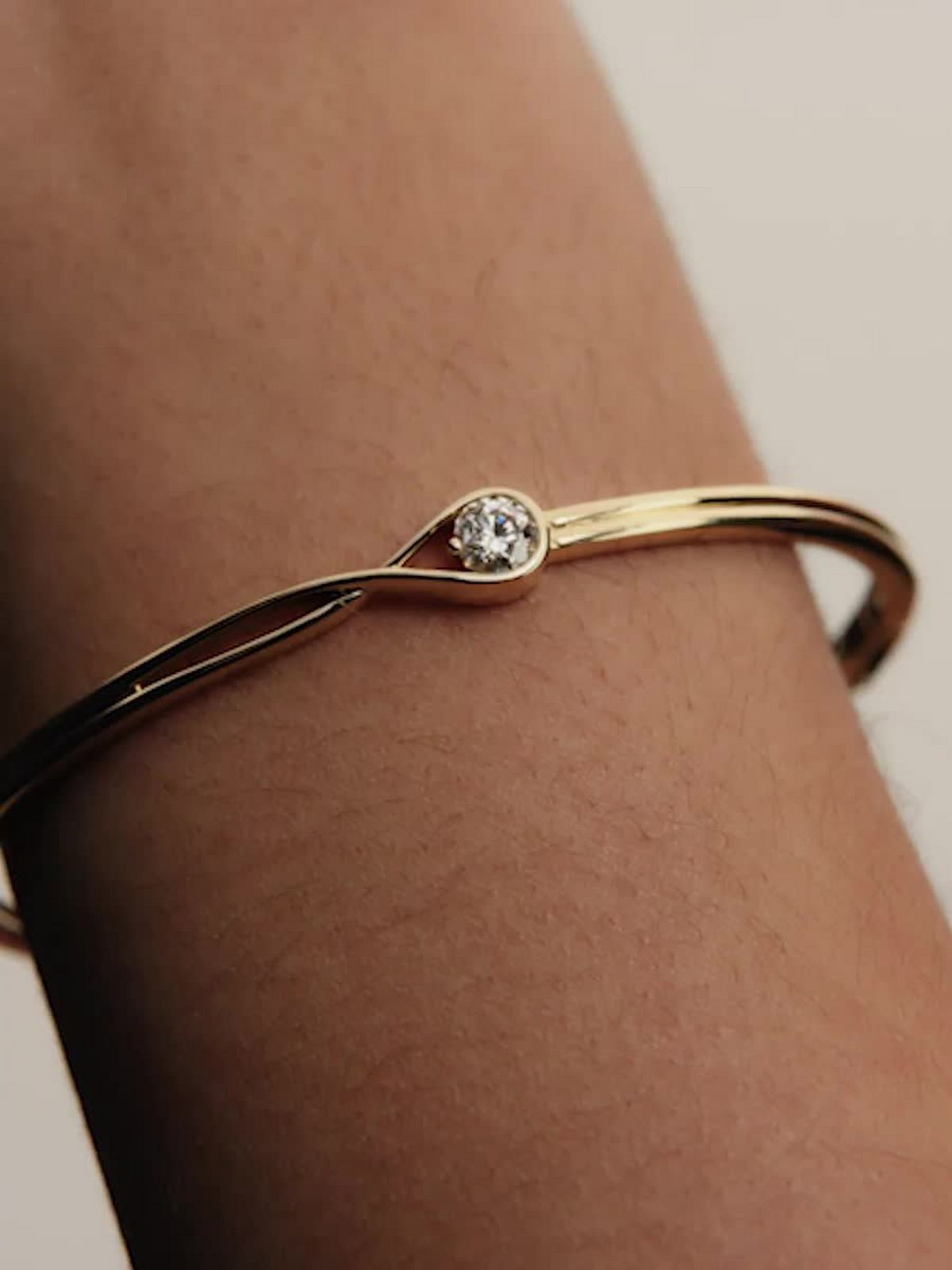 Pandora Infinite 14k Gold Lab-grown Diamond Bangle