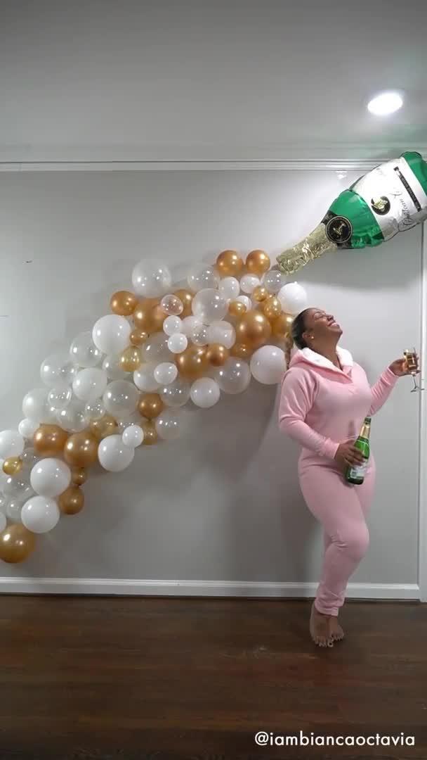 Balloon Bouquets, Poppin Decor Balloon Co.