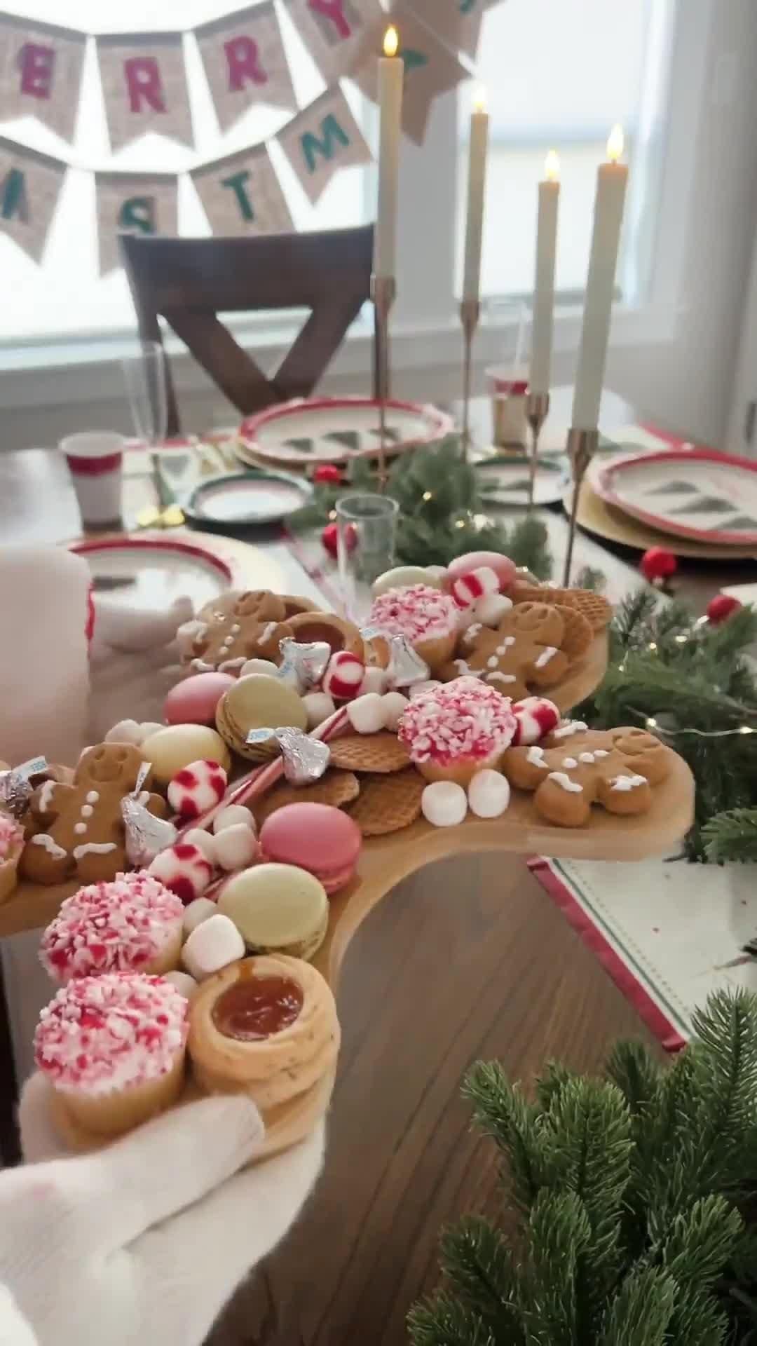 Gingerbread Cookie-Shaped Bamboo Charcuterie Board, 12.7in x 14.9in